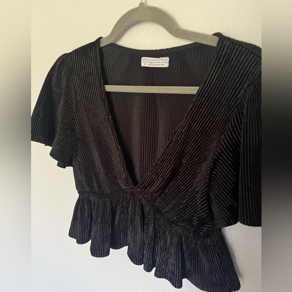 Urban Outfitters Black Cropped Ruffle Top